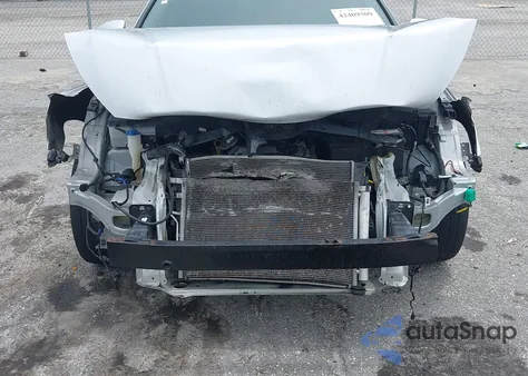 2017 Kia Cadenza Premium z USA, uszkodzony, nr VIN KNALC4J16H5080273